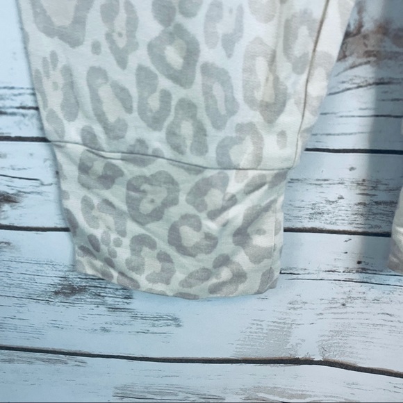 Splendid | Supersoft Canyon Leopard Jogger - Picture 6 of 6